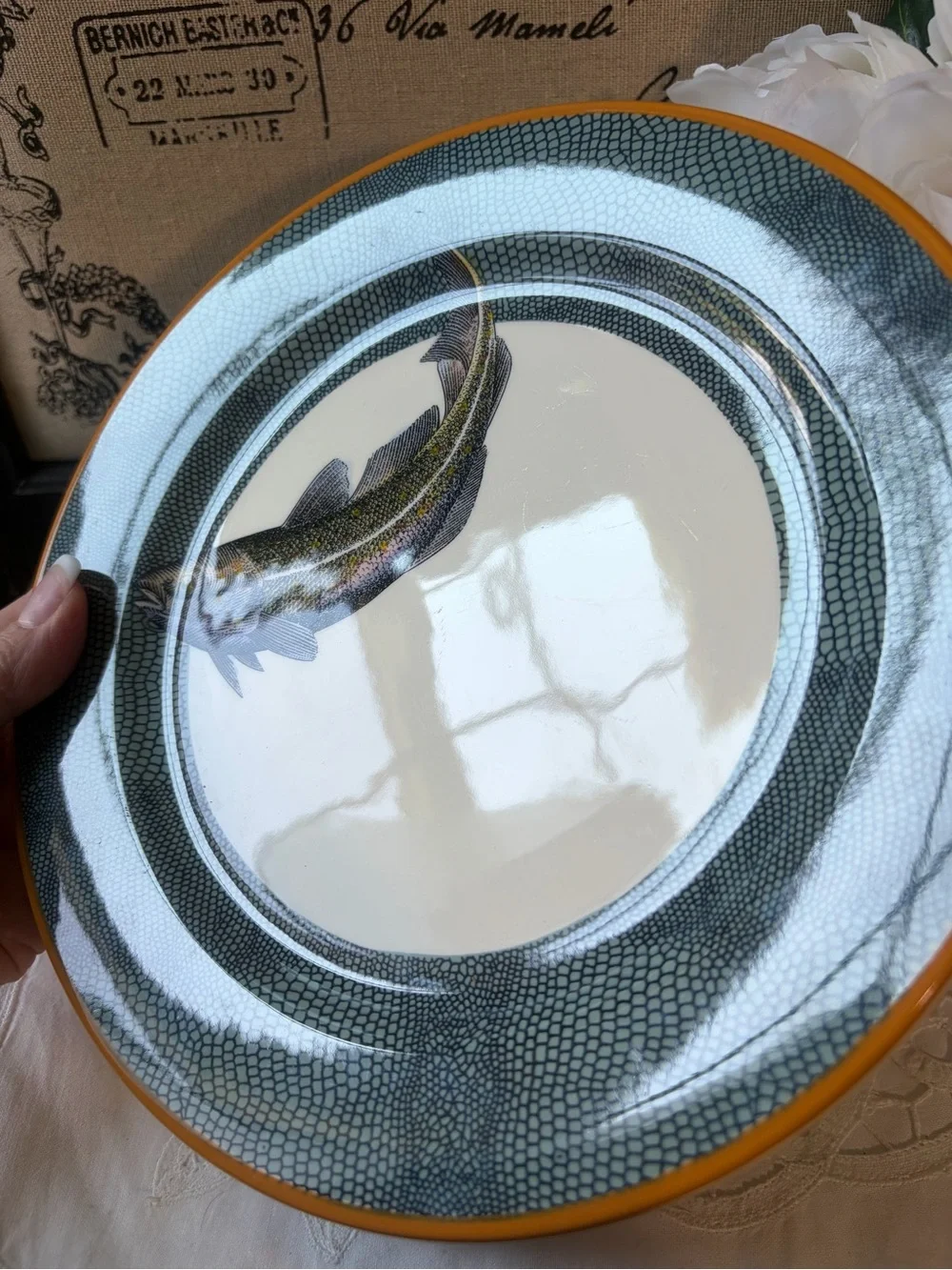 Williams Sonoma Fish plate English Angler French county